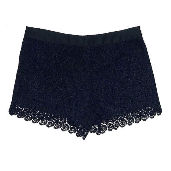 Club Monaco size 8 Crochet Mid Rise Dress Shorts Navy Blue - Picture 1 of 7